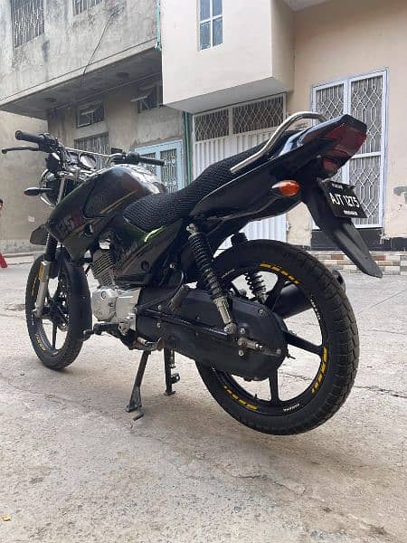 urgent bike for sale. yahama 125cc 4