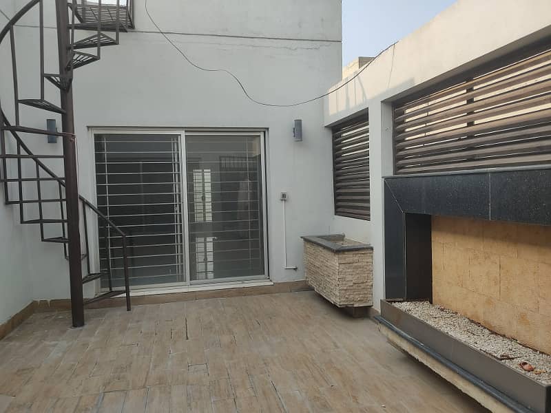 1 Kanal Upper Portion Available For Rent 19