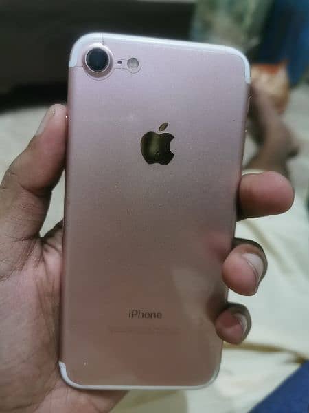 iPhone 7 official approved 0