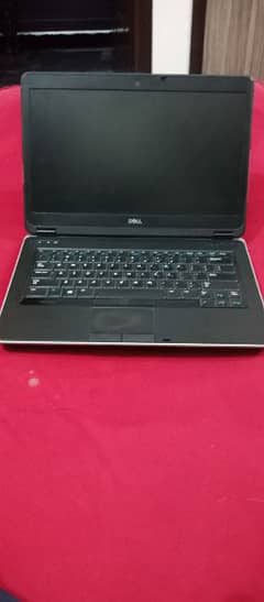 Dell Latitude E6440 0