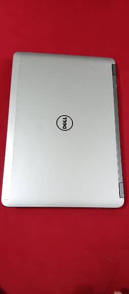 Dell Latitude E6440 2