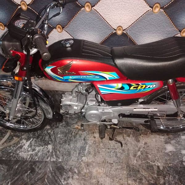 Honda CD70 condition 10/10, 315 km use 1