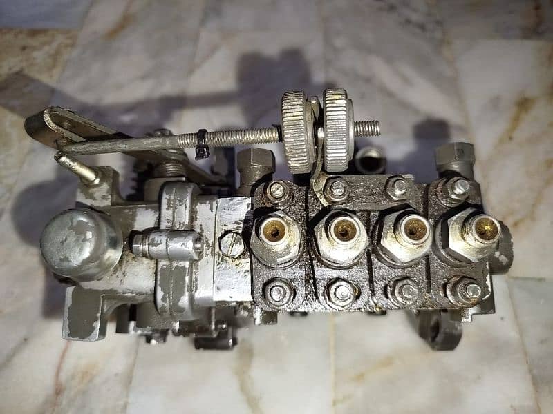 diesel fuel injector pump 2