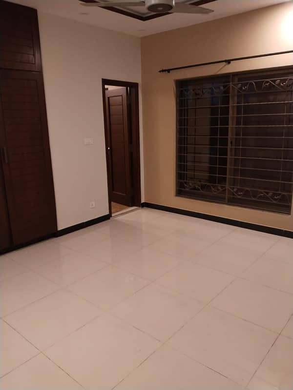 Separate Gate Kanal Luxury Upper Portion Available For Rent in DHA Phase 3 7