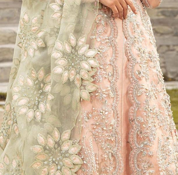 Maryam Hussain embroidery dress 2