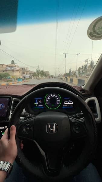 Honda Vezel 2015 12