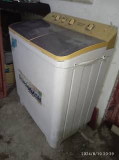 Kenwood washing machine and washer