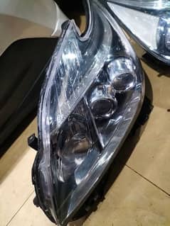 Toyota Prius 1.8 DRL Double bowl Projector Headlights Available