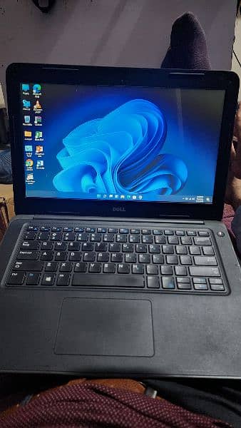 latitude 3380 Lush Condition i3 6Gen Ram 8GB/ HARD 256 SSD NVME 0