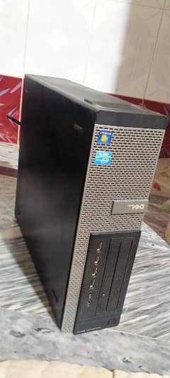 Desktop computer with LCD