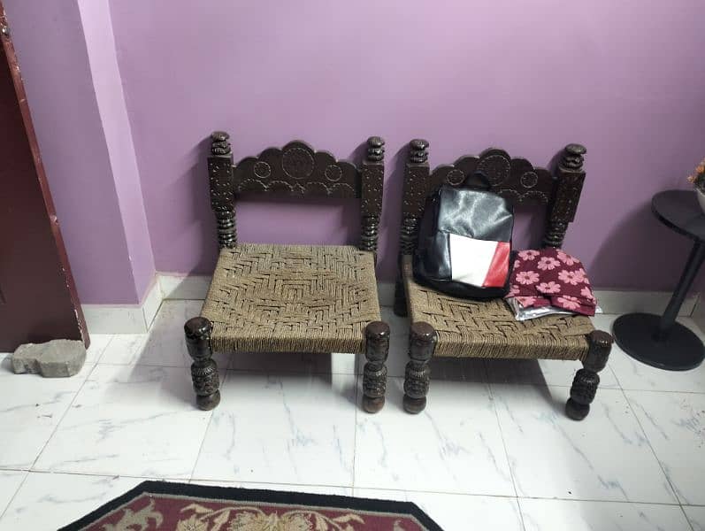 selling used sofa set 1