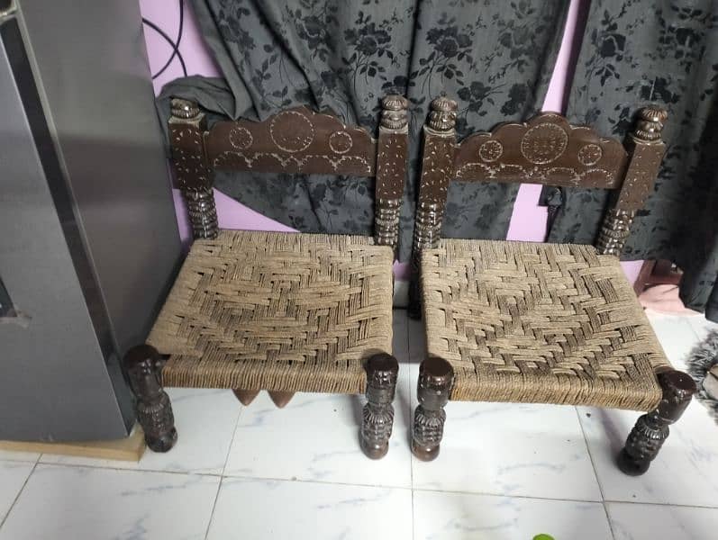 selling used sofa set 2