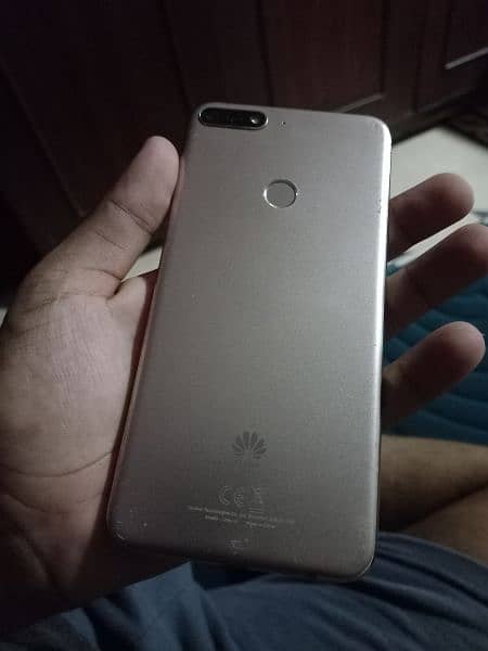 Huawei y7 prime 3gb 32gb 2018 model minor spot 2