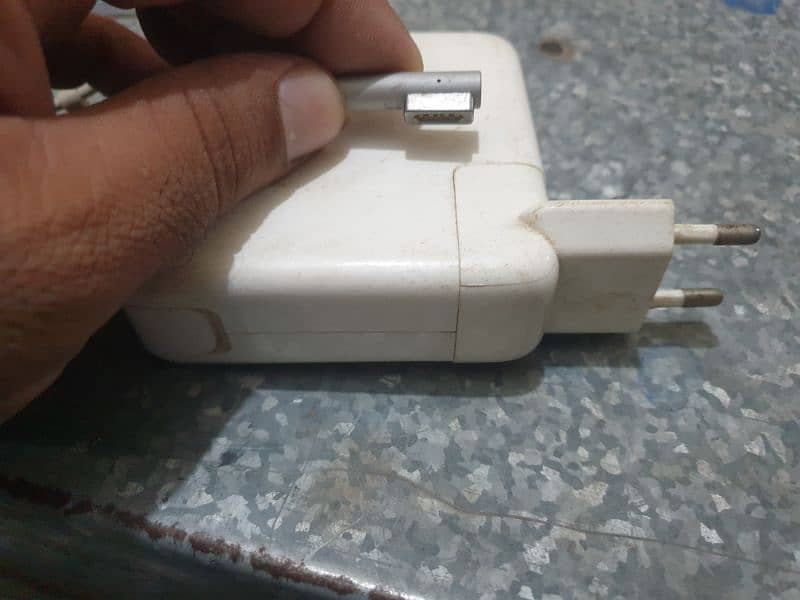 Macbook Charger MagSafe 85w Geniune 1