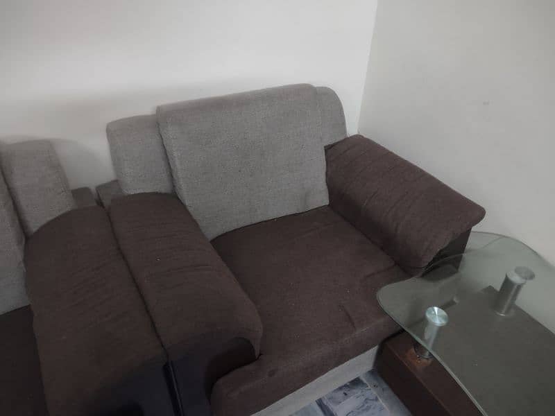 sofa set and table for sell 1