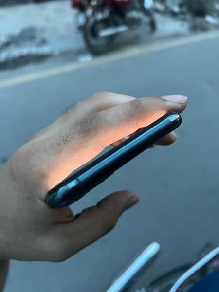 iphone 11 pro max non pta 2