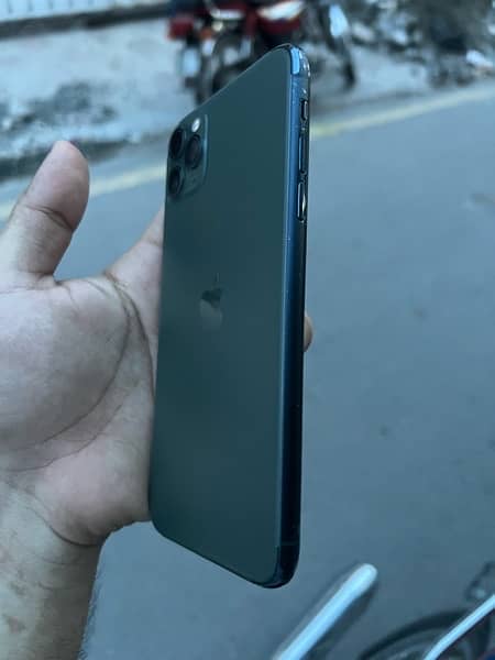 iphone 11 pro max non pta 5