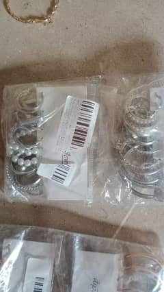 5 pair 10 pair earrings sets contact only via only Whatsapp & olx