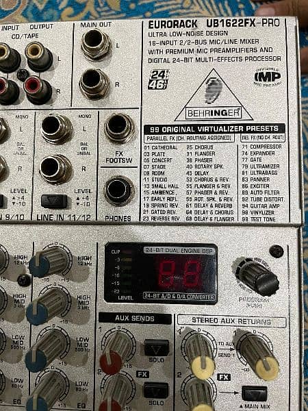 Behringer Eurorack UB1622FX-Pro 3