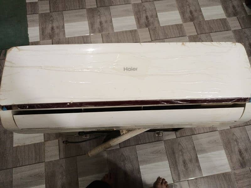 Haier 1 ton Ac(urgent sale) 1