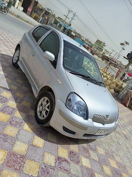 Toyota Vitz 2002 1