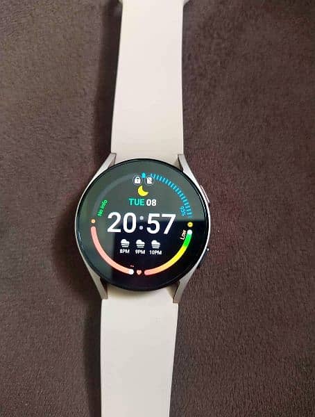 Samsung Galaxy watch 5 44mm 1