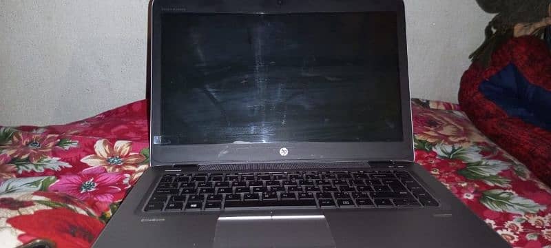 hp laptop corei5 8th generation 1