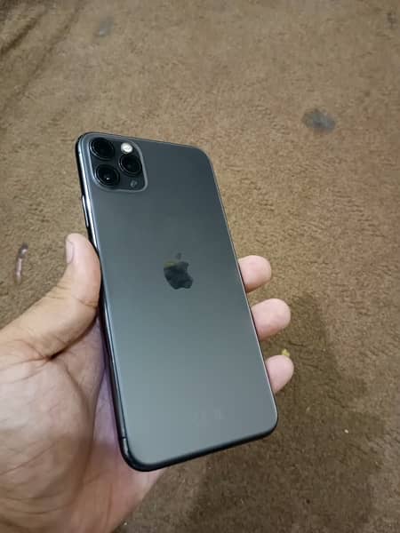 iphone 11 pro max 256gb non-pta 1