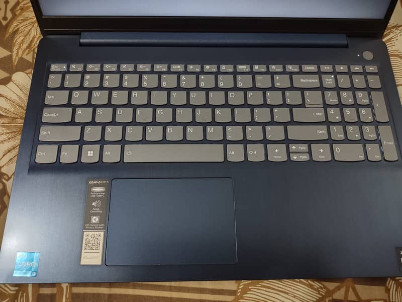 Lenovo IdeaPad 3 15IAU7 (Core i3-12th Gen) 4