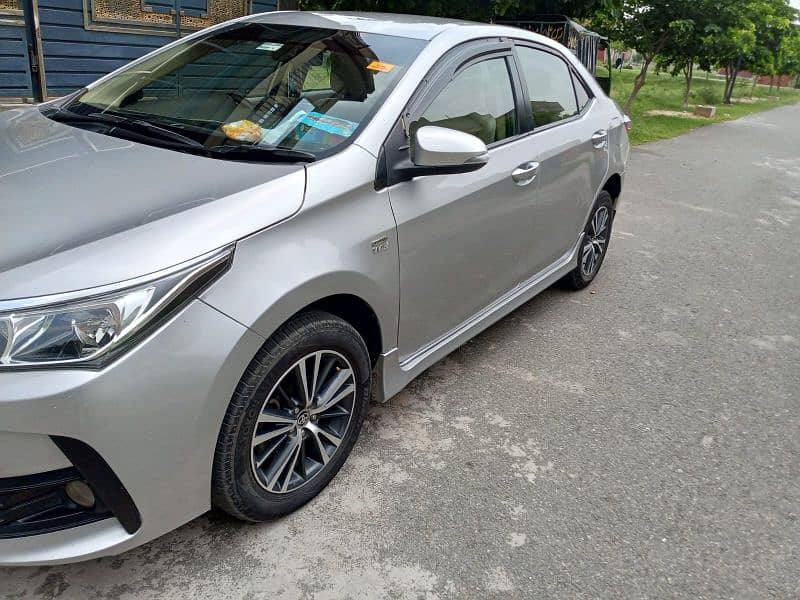 Toyota Corolla Altis 2019 3