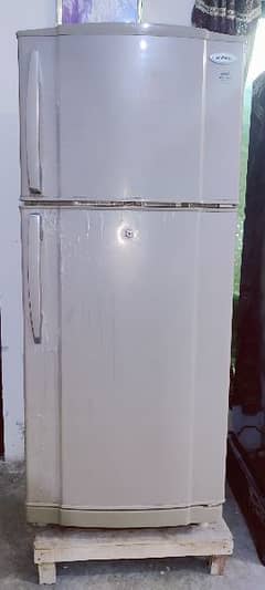 WAVES REFRIGERATOR