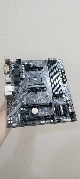 B450M Motherboard 0