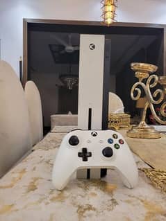 Xbox one s 1Tb SA edition