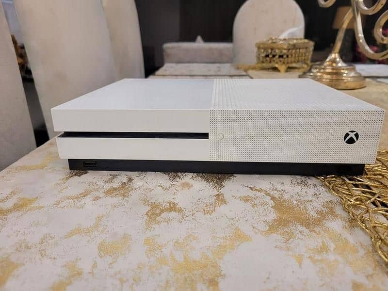 Xbox one s 1Tb SA edition 2