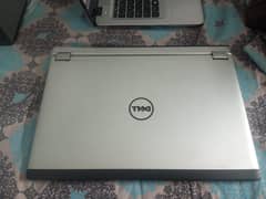 Dell laptop  Core i5 4 gb ram