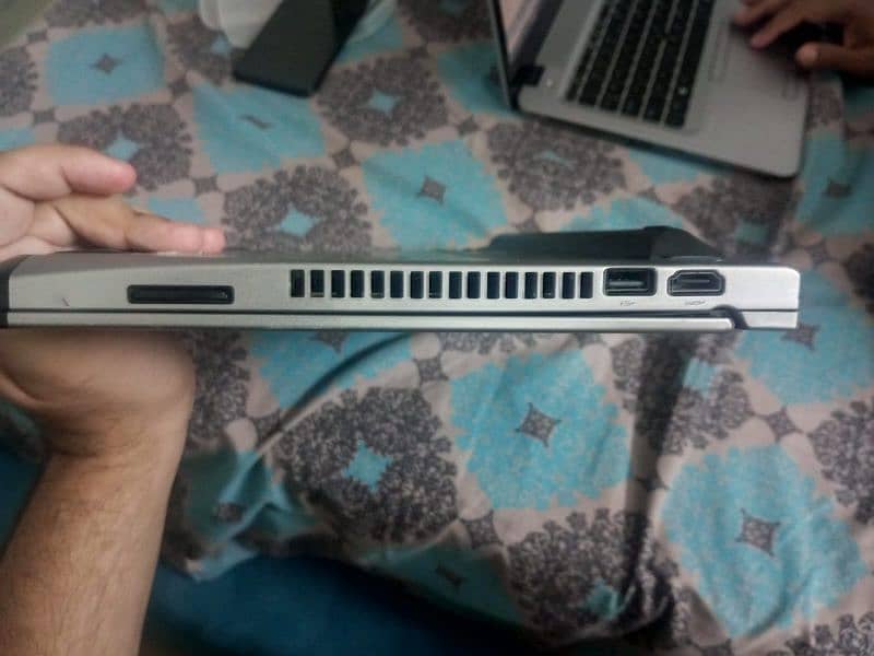 Dell laptop  Core i5 4 gb ram 1