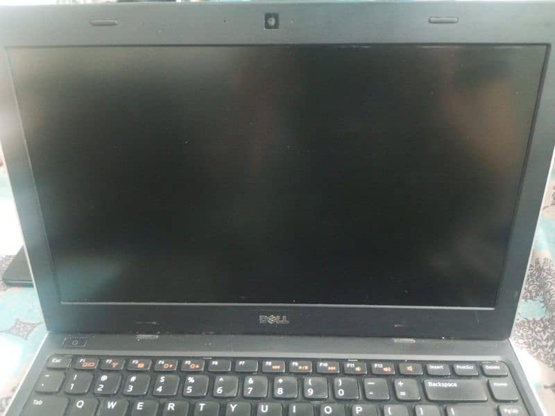 Dell laptop  Core i5 4 gb ram 6