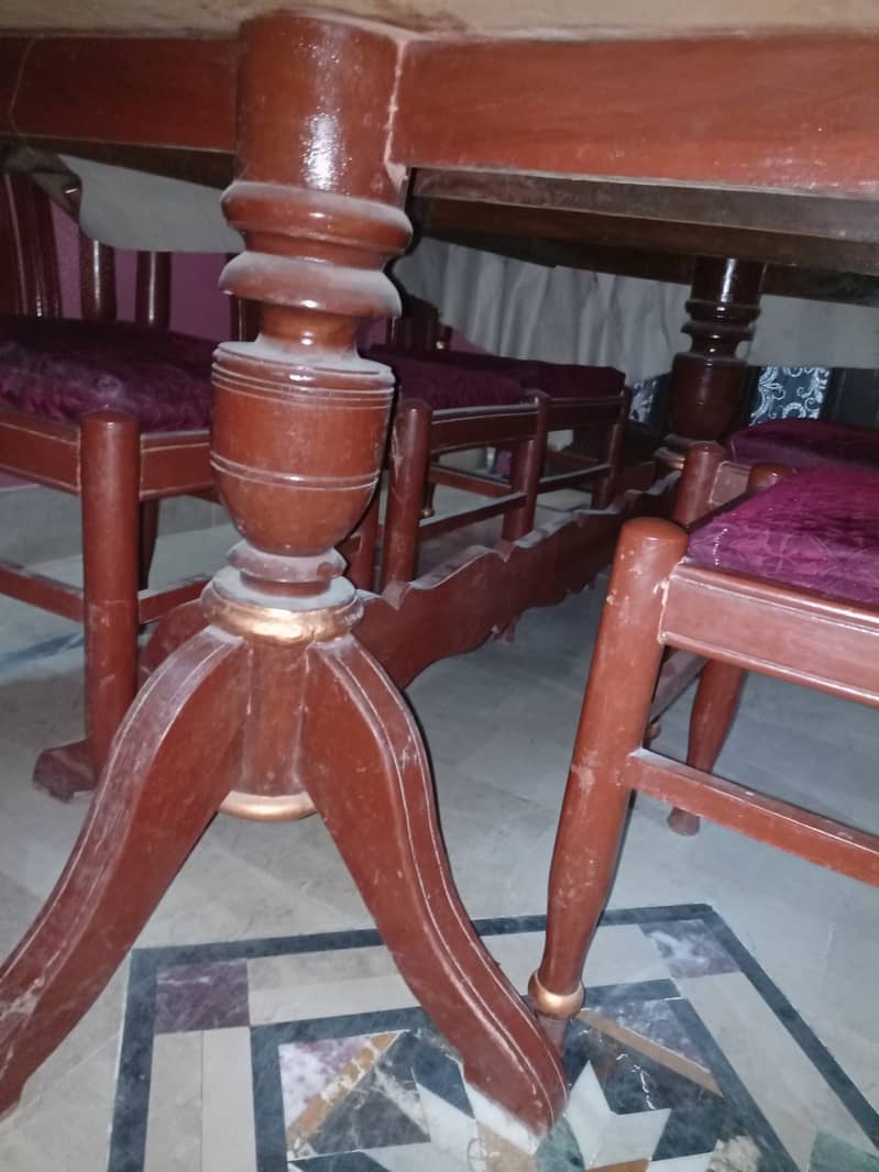 Dining table with 6 chairs 0