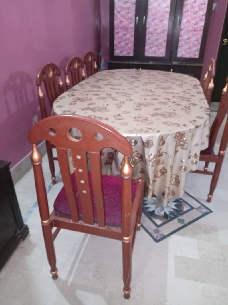 Dining table with 6 chairs 4