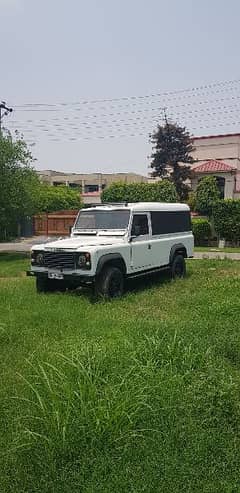 Land Rover Defender 1988 0