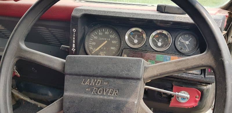 Land Rover Defender 1988 2