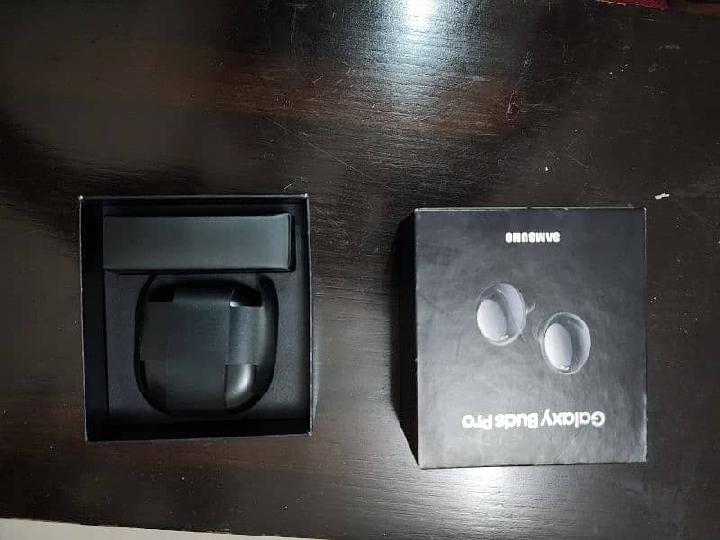 Samsung Galaxy Buds Pro SM-R190 4