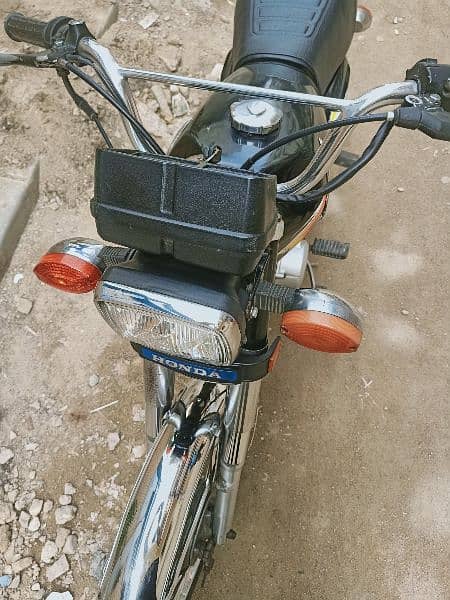 Honda 125 Karachi 4