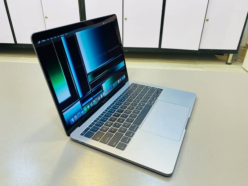 13” CTO-MacBook Pro 2017 i5/16/512 1