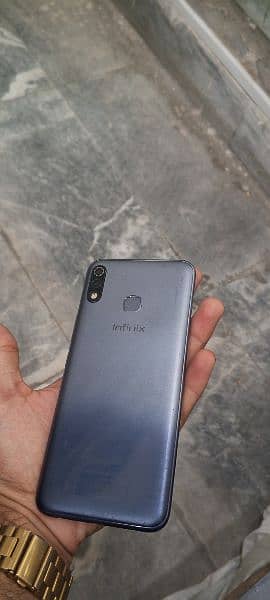 Infinix Hot 8 lite 0