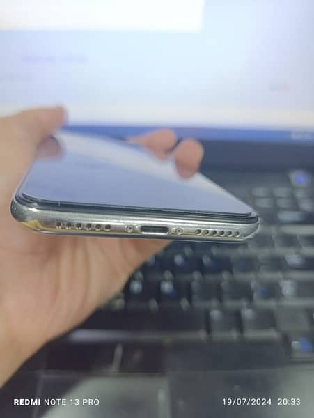 iPhone X non pta 64 gb girny ki waja se panel line a gi all genuine 3