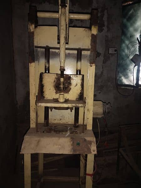 soap making and surf machine Plodder punch mixer 1