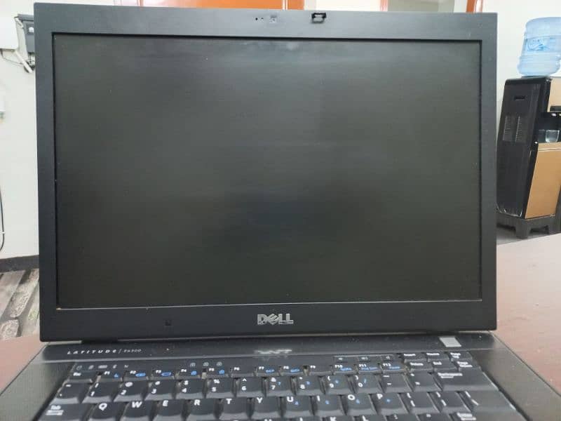 Dell Latitude available for sale in a good condition 3