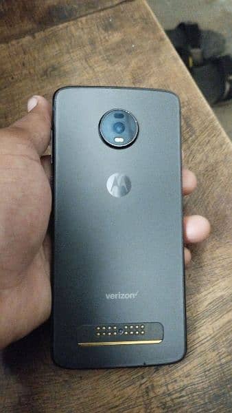 Moto z4 4. . . 128 3