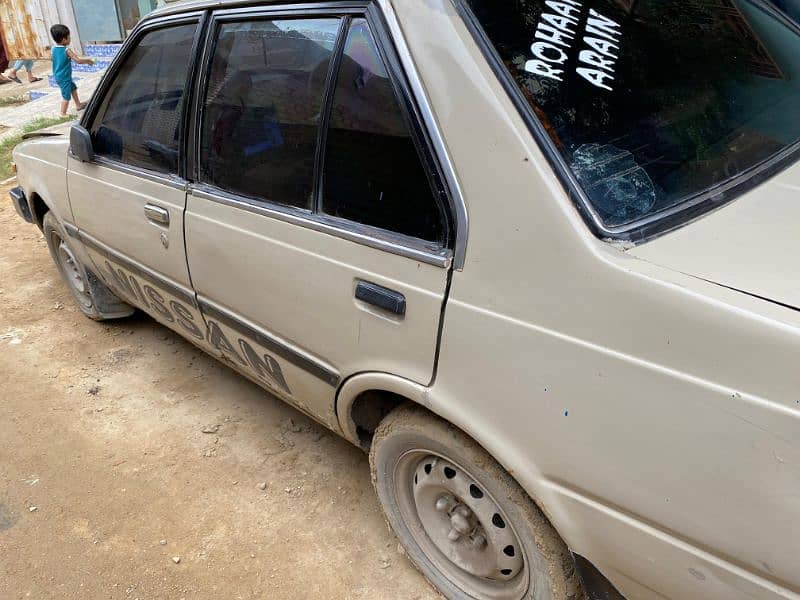 Nissan Sunny 1986 13